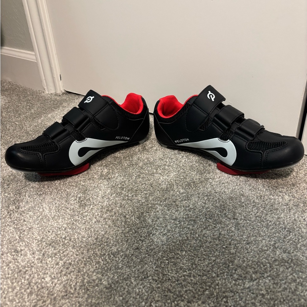 Peloton womens cycling shoe - Picture 3 of 9